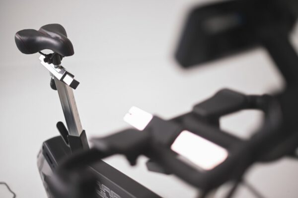 TOORX FITNESS - SRX REBEL SMART BIKE - PRÉMIUM SPINNING KERÉKPÁR - Image 11